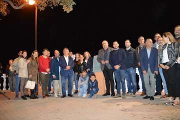 Telde rinde homenaje a Luis López Sosa con el descubrimiento de una placa en el mirador de Clavellinas/TA y FJS Fotografía.